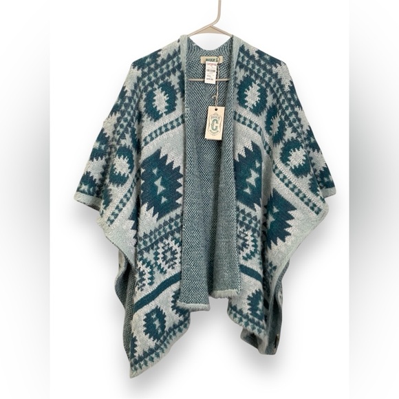 NWT Rockin’C Geometric Patterned Poncho Aztec Tribal - Picture 1 of 6